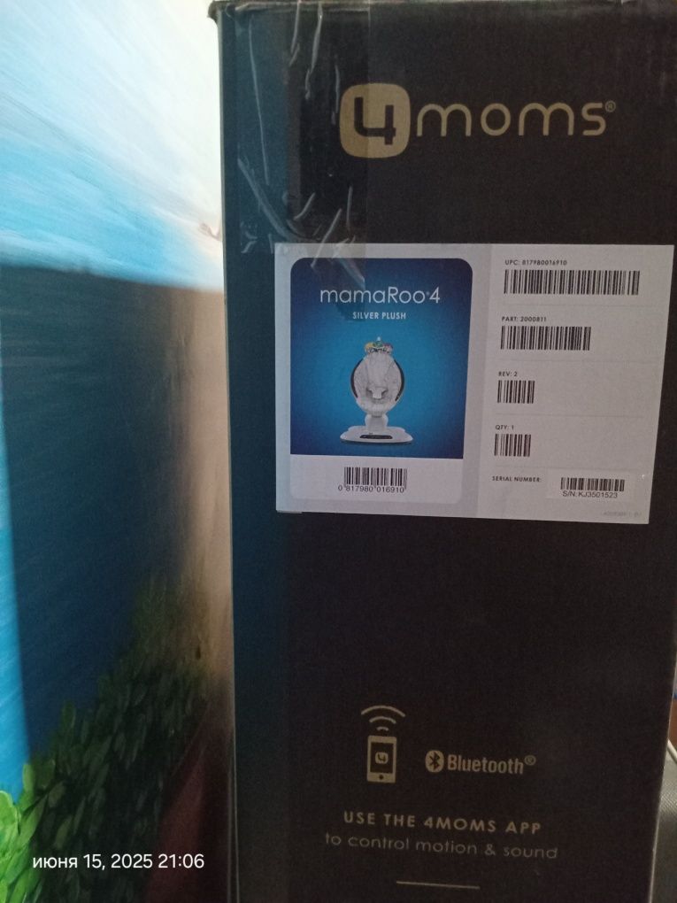 4 MOMS NEW НОВЫЙ продаётся