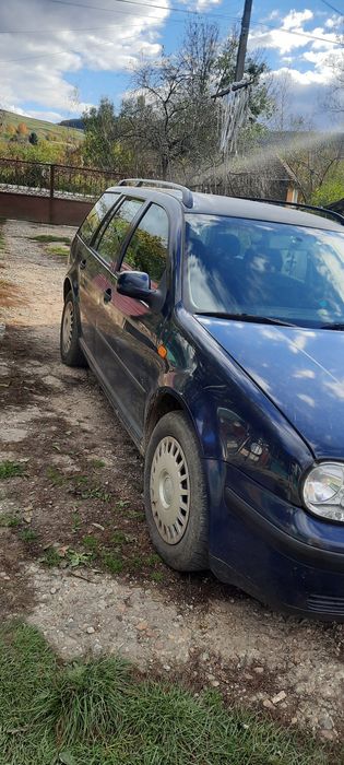 Vand golf4 recent luată