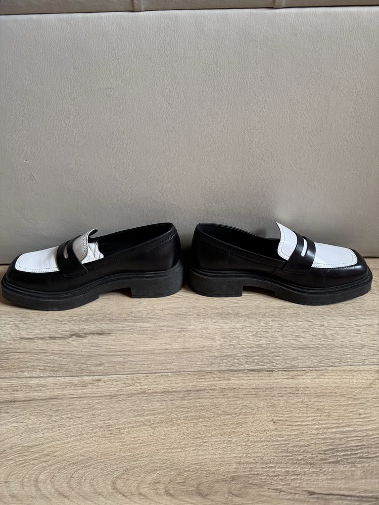 Обувки Steve madden черно с бяло