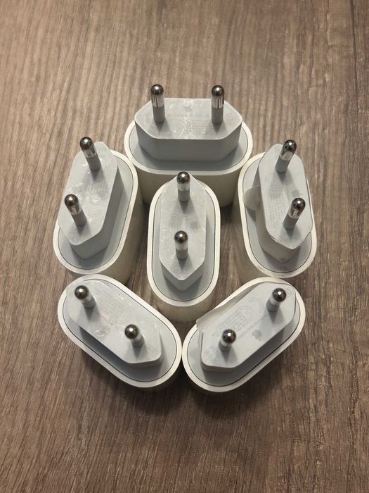 Incarcator APPLE MD3J4ZM/A USB-C 20W original