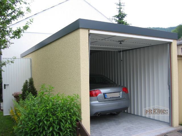 Garaj metalic din panouri sandwich 4.4 x 7m