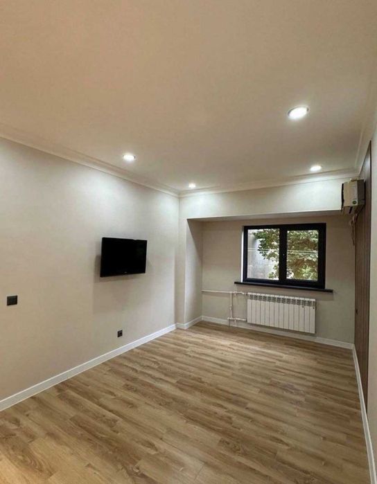 Продаётся квартира Ц12 рядом Анхор локоматив парк 4ком ремонтом 2 етаж