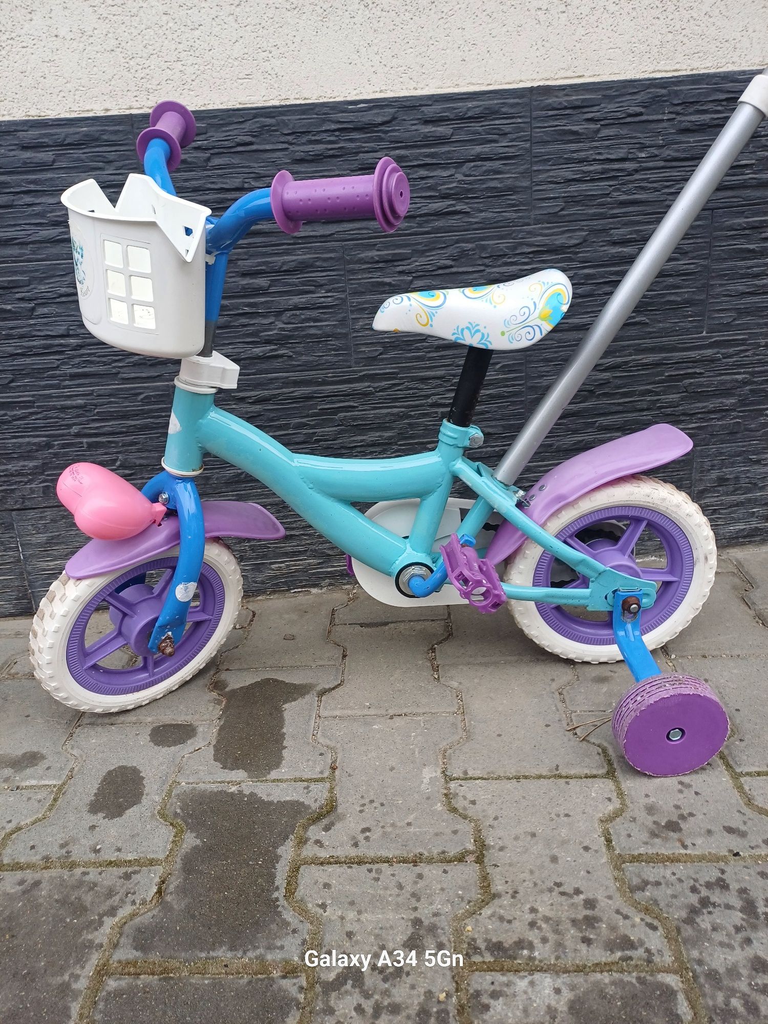 Bicicletă de fetițe 12 inch APROAPE NOUĂ