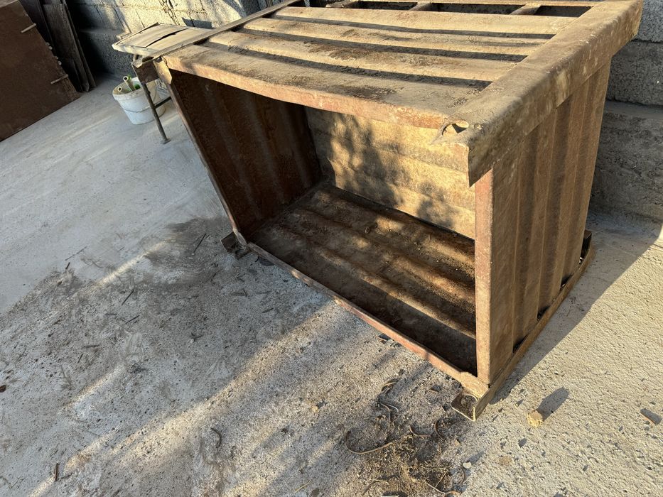 Металический ящик завадской сср для подемов с крана