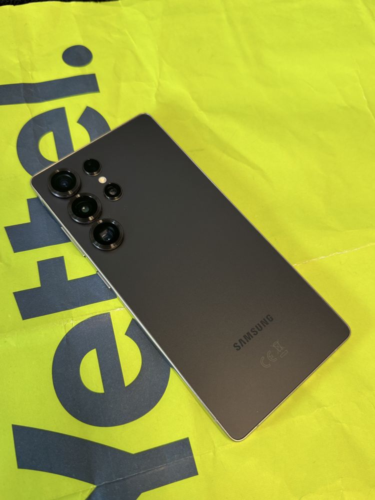 КАТО НОВ 512GB Samsung S25 Ultra Yettel Гаранция 2028г. Black