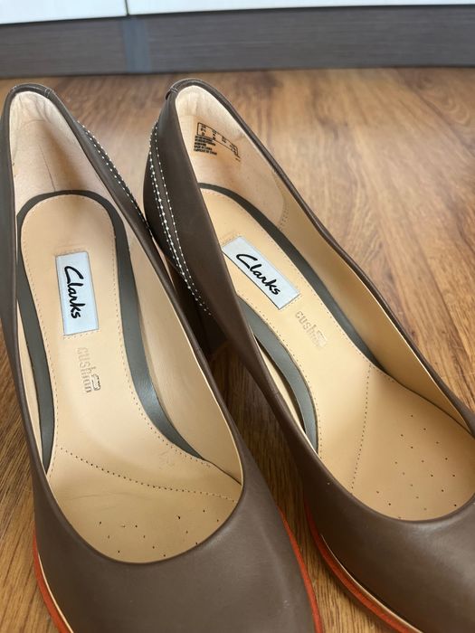 Обувки на ток Clarks 38