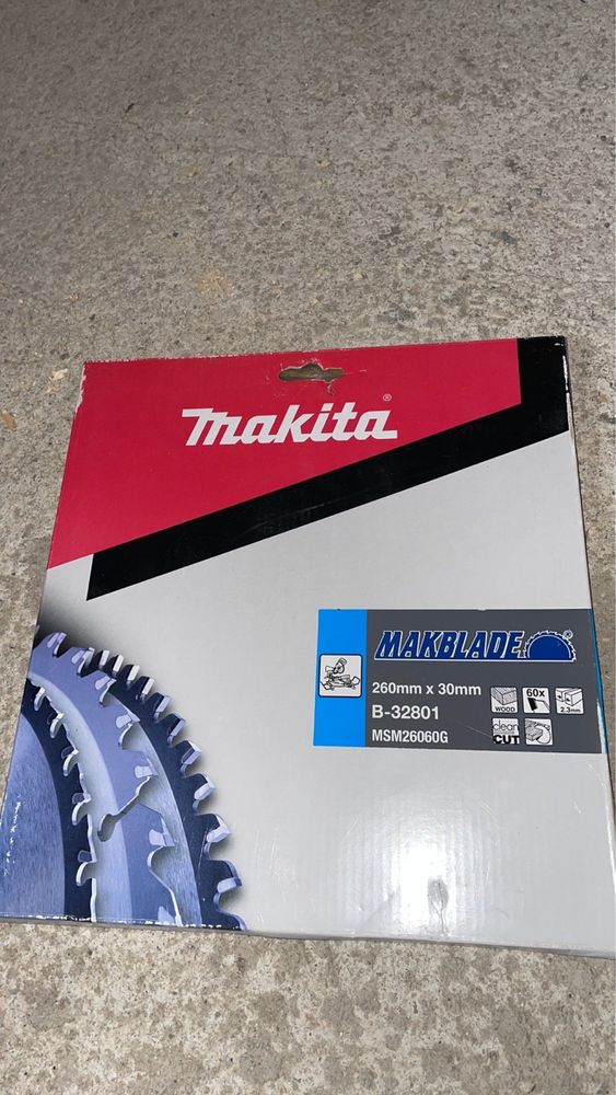 Настолен потапящ циркуляр Makita