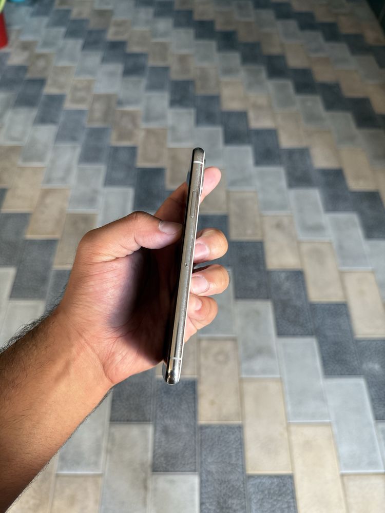 Iphone X Ayfon X 64gb oq sotiladi tel ideal aybi yo face ishlidi