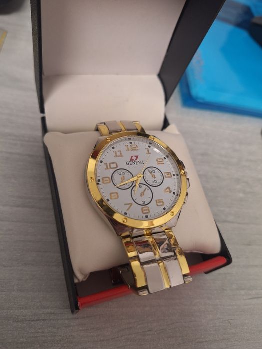 Ceas Geneva cu cutie