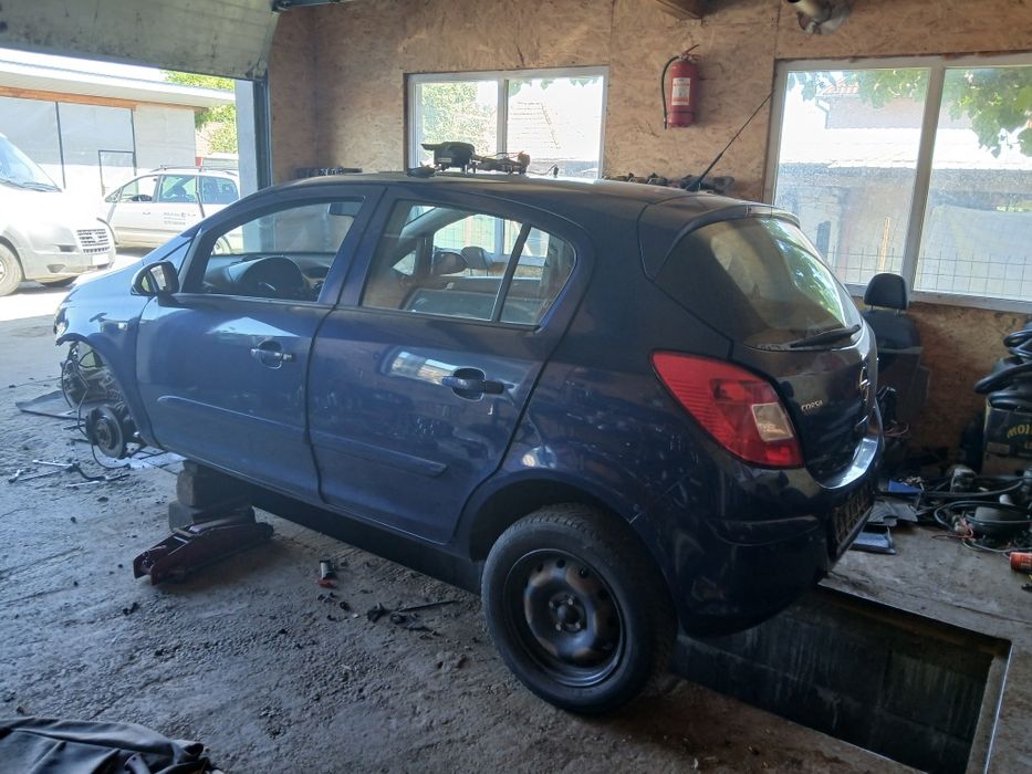 Dezmembrez Piese Opel Corsa D din 2007
