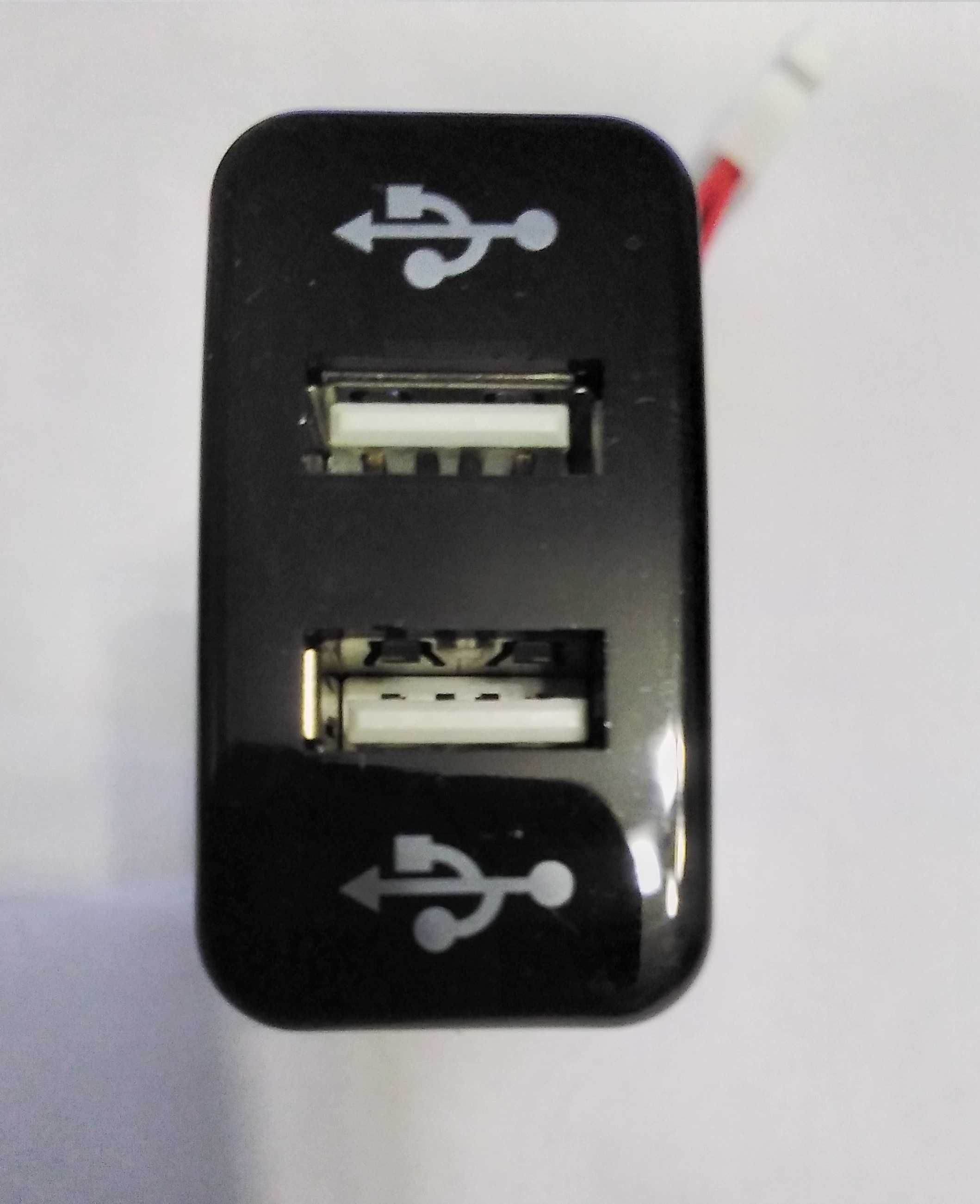 USB порт Тойота  Прадо 120   в штатное место   Prado 120