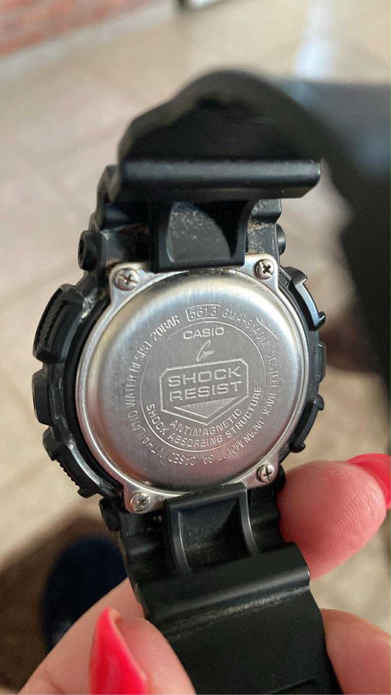 Часовник G Shock