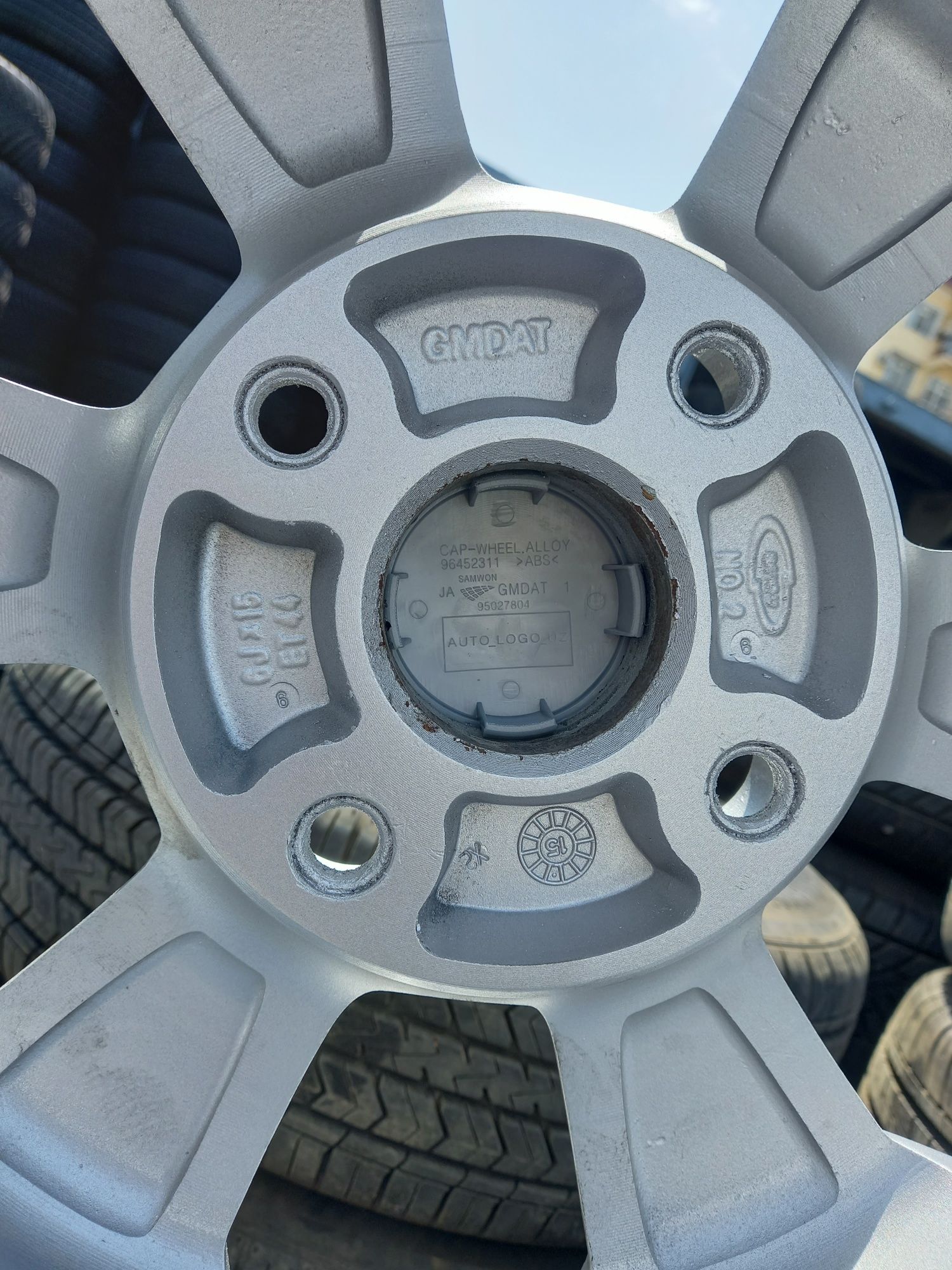 Jentra 15 GM 270$ komplekt 4 ta diska+balon  xolati alo