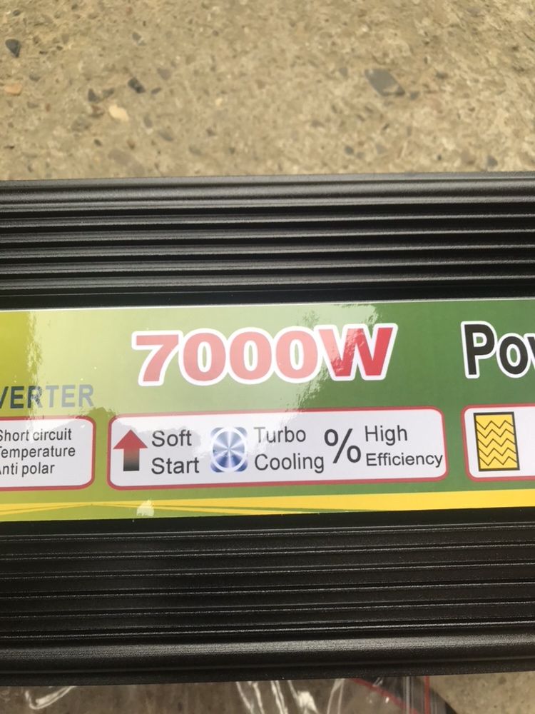 Invertor De Curent 7000W transforma 12V in 220V