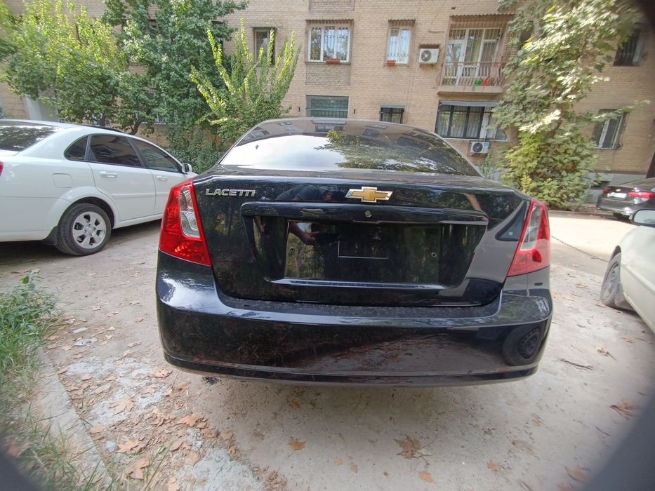 Продается лассети шевроле