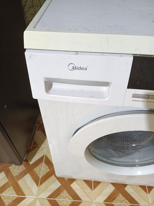 Продается не рабочая стиральная машина