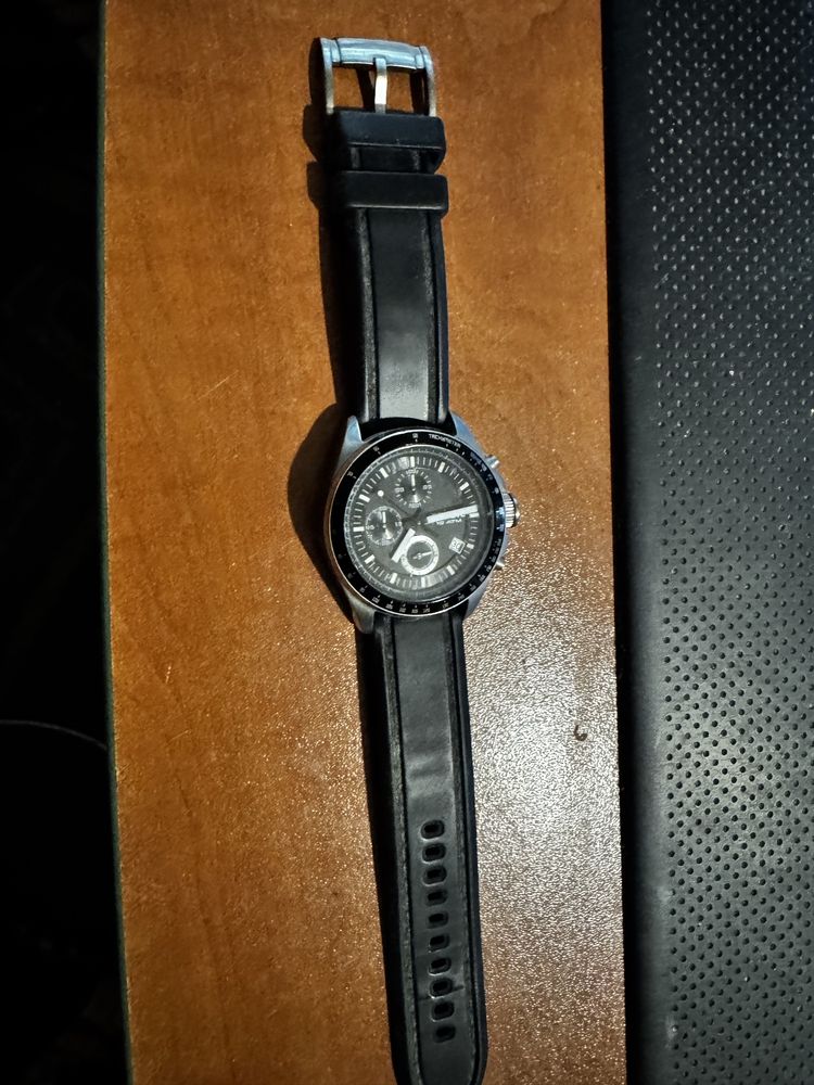 часовник Fossil 10 ATM