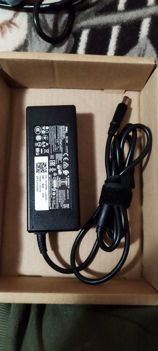 Încărcător laptop dell nou nici măcar la o încărcătură nu l-am folosit