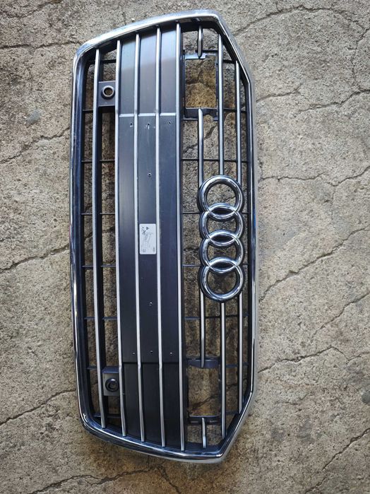 Решетка предна броня Audi A6 C8 4K 2020 Н100