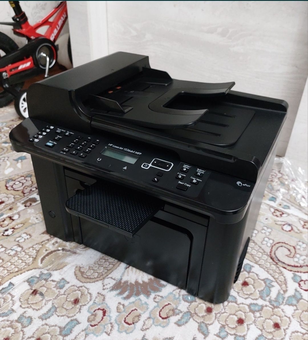 HP LaserJet 1536dnf МФУ
принтер, сканер, копир.