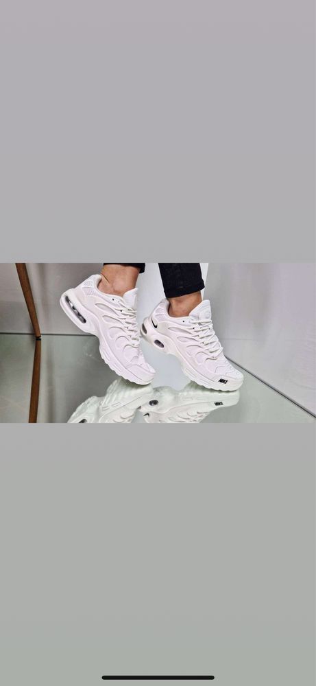 Дамски обувки NIKE