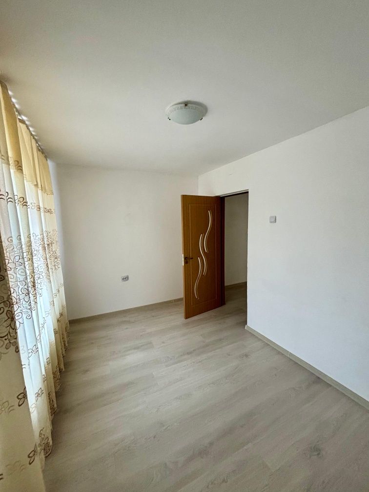 Apartament 2 camere zona Debarcader