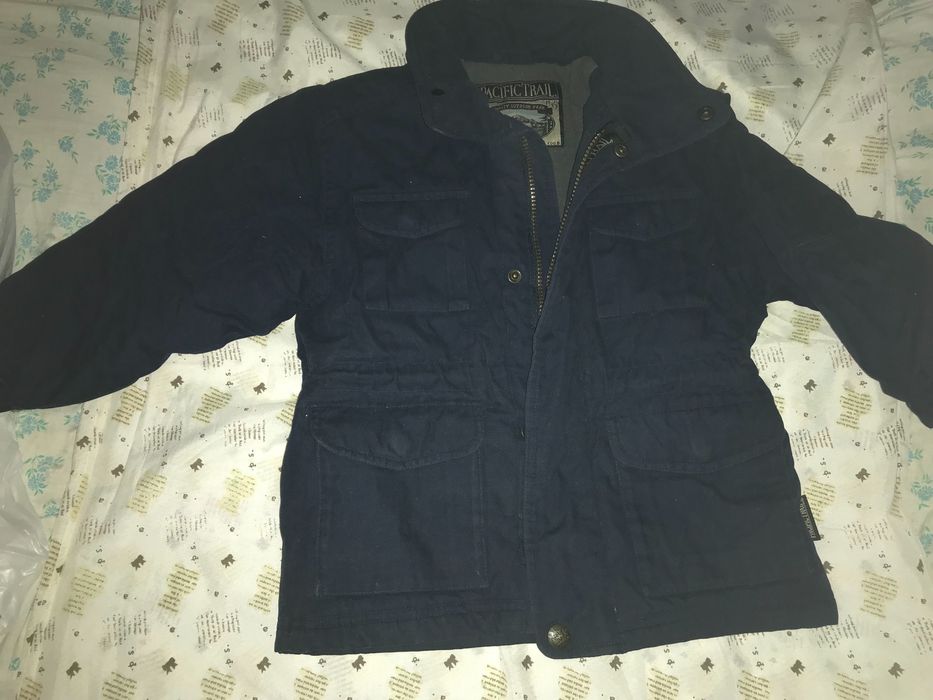 Куртка тёплая темно синяя на мальчика 5-6 лет