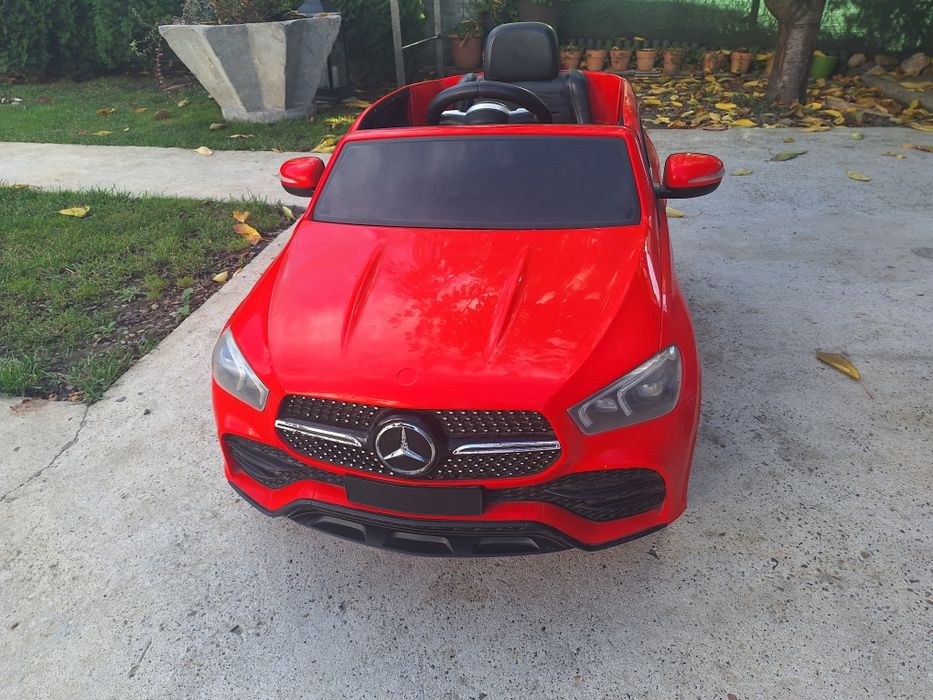 Mașinuță electrică Mercedes Suv