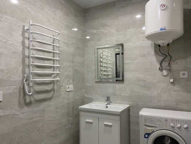 Дава се под наем Двустаен апартамент в София, Център - 65 кв.м за 407.49 € - Снимка #3