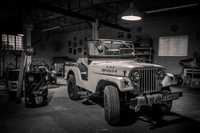 Ретро Jeep Willys 1962 под наем за абитуриентски бал (с шофьор)