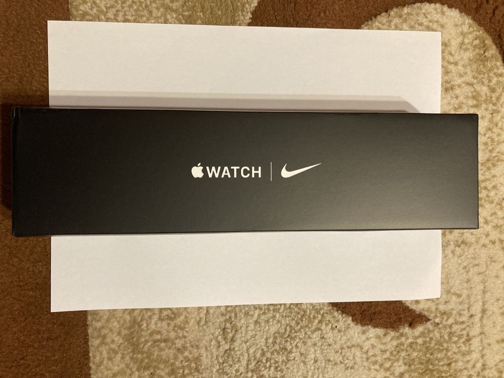 Apple Watch 5 Nike Series 44 mm LTE Cellular fullbox