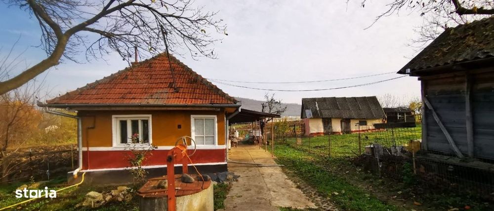 Teren intravilan 1800mp | Casa 2 camere