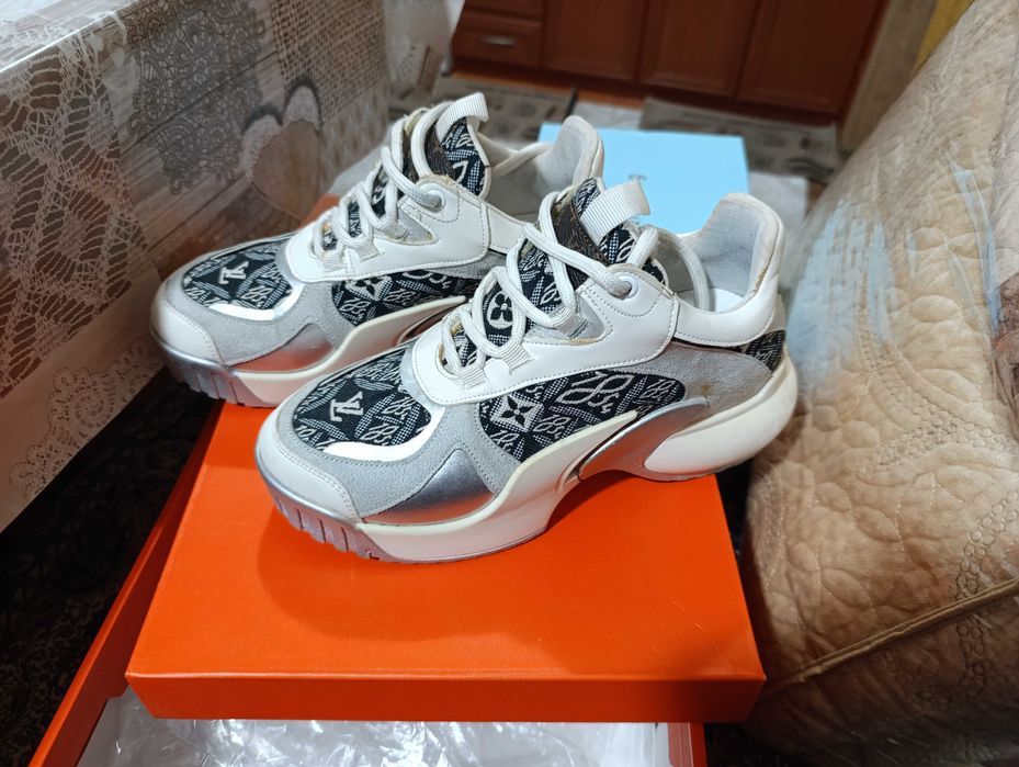 Кросовки 38 размер