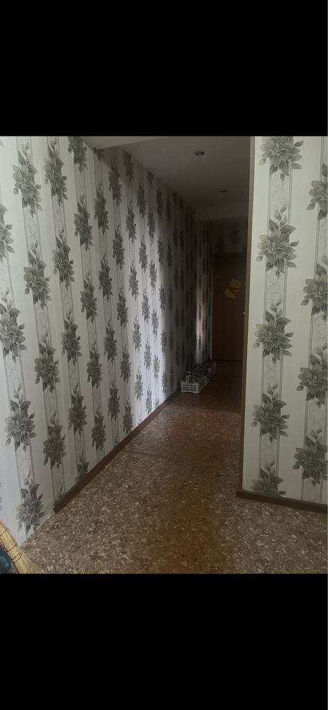 Продам 2х комнатную в центре