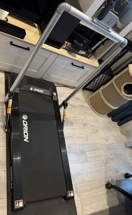 Banda de alergat ORION Genius G3 + Covor protectie de cauciuc