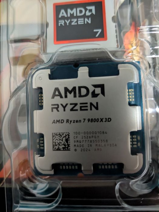 kit Ryzen 7 9800X3D + Gigabyte B850M DS3H nou