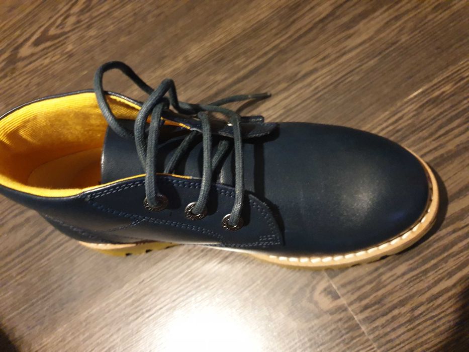 Обувки Kickers (чисто нови)