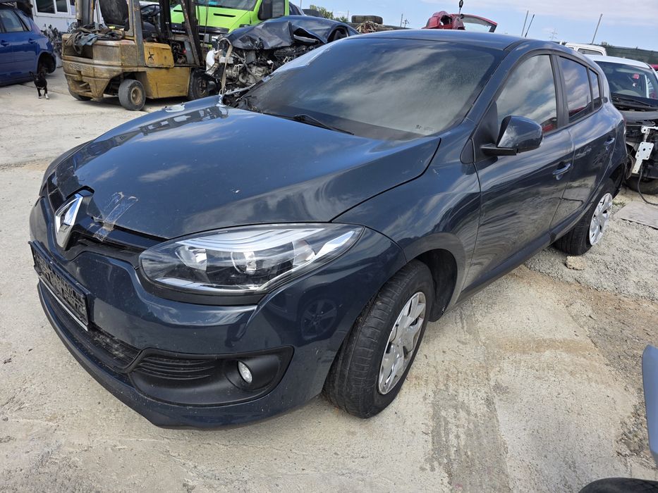 Dezmembrez Renault Megan 3 1.4i 16v 1.6 16v motor cutie far stop haion