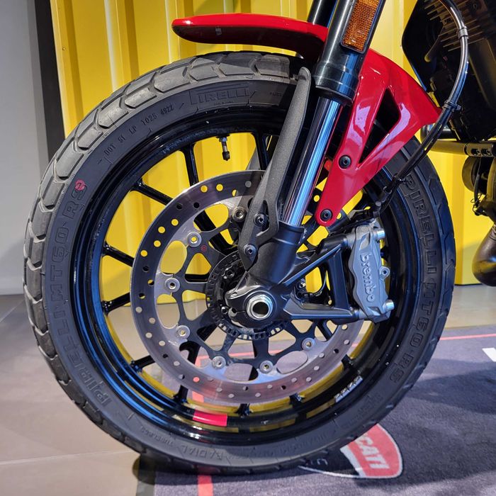HobbyMoto vinde Ducati Scrambler ICON 800, garantie 3 ani