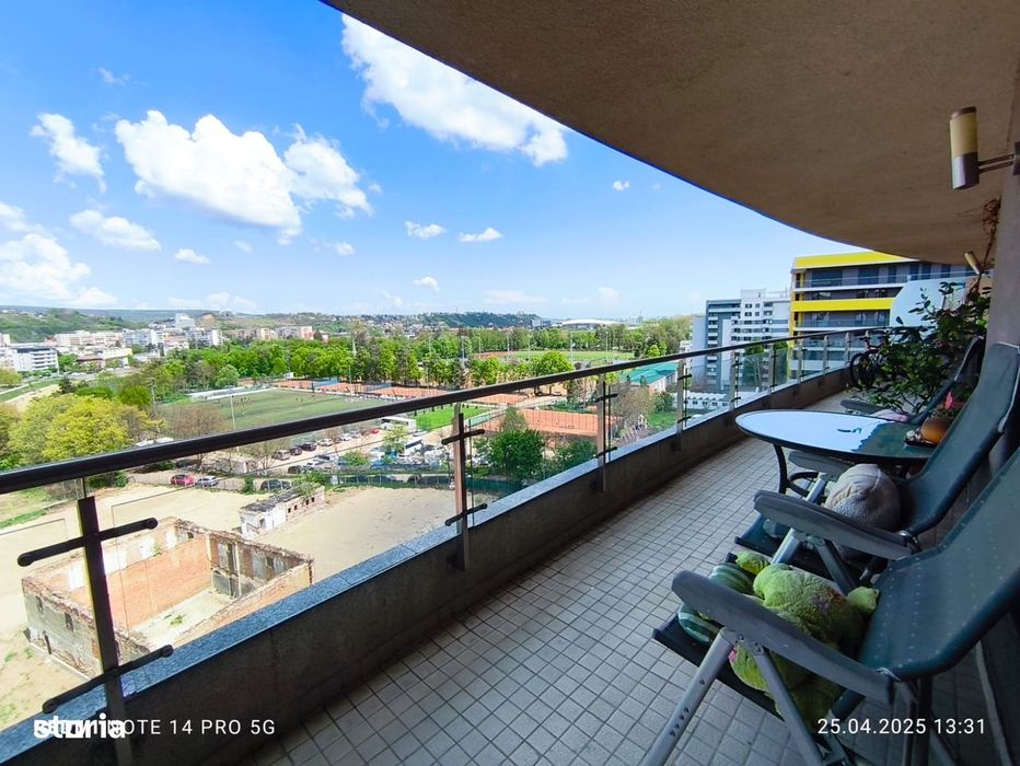 Apartament 4 camere cu terasă panoramică 25 m², lângă Parcul Rozelor