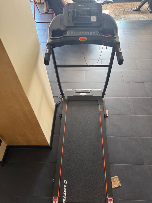 LOTTO FITNESS Smart Бягаща пътека OPTIMA 10 км / 1.5 HP