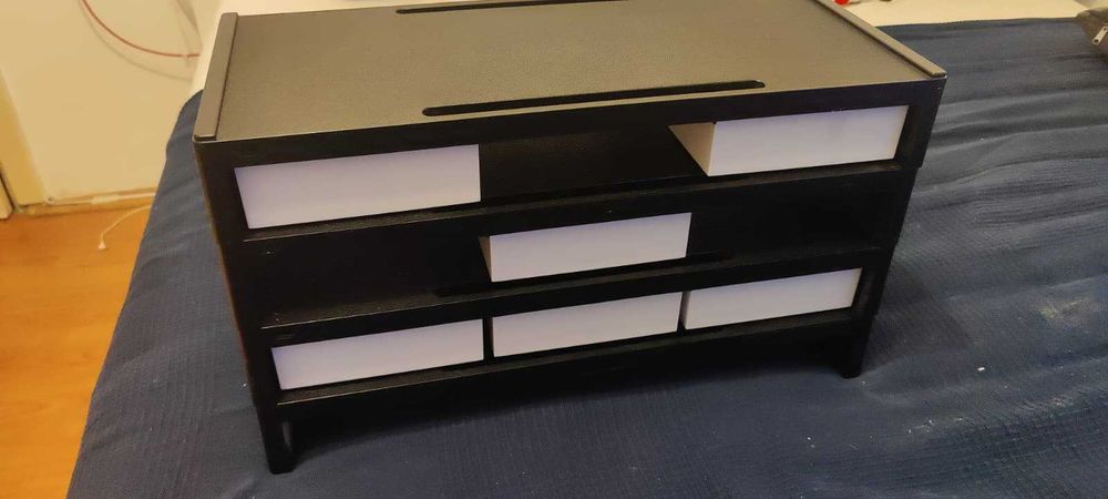 Două suporturi de monitor (Orico)
