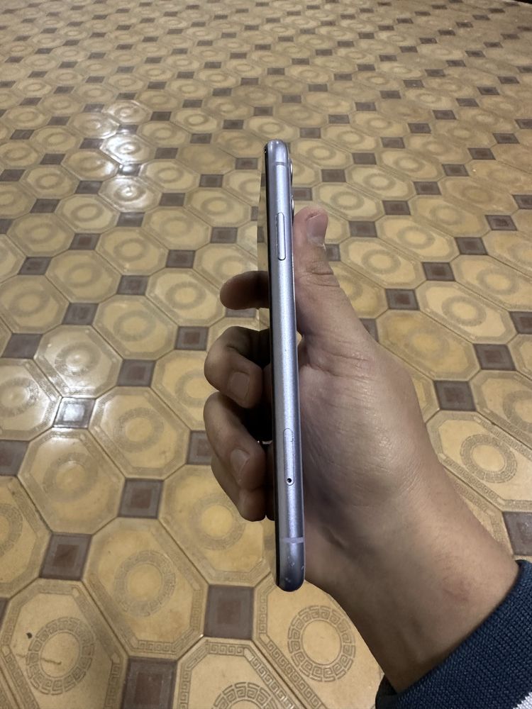 Iphone 11 yaxwi