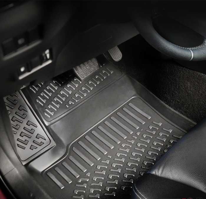 Гумени стелки RizLine съвместими с Dacia Duster 4x4 2017-21
