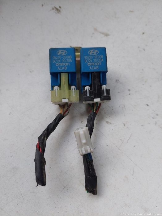 Releu HYUNDAI TUCSON (JM) [ 2004 - 2010 ] OEM 952302e000