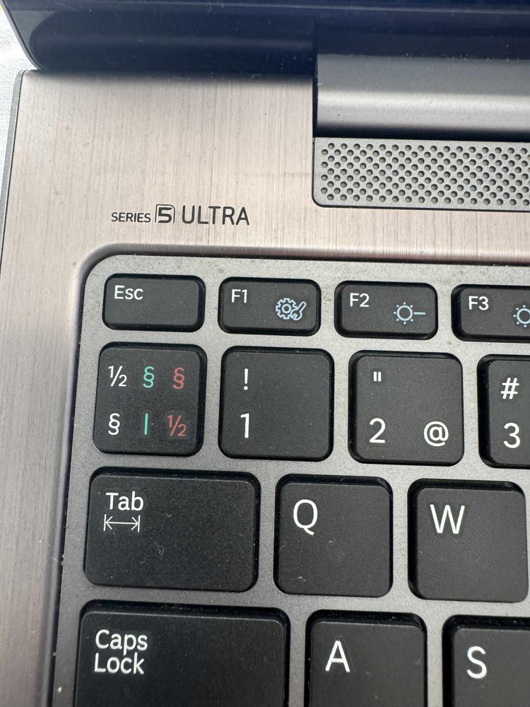 Laptop Samsung Series 5 ULTRA