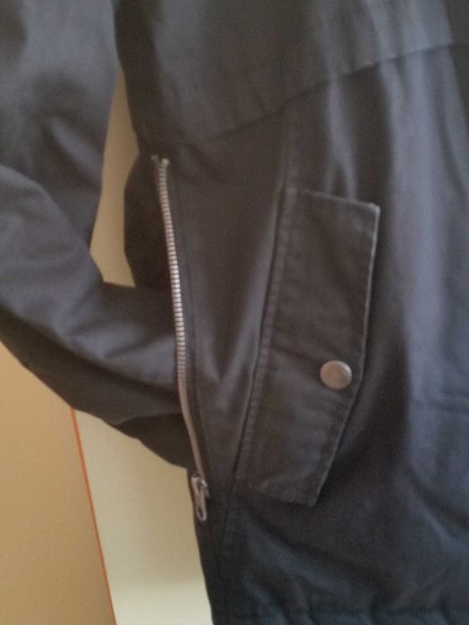 Мъжка грейка без  никакви забележки почти нова е Размер Л