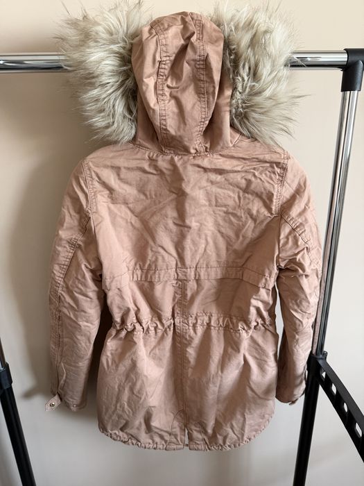 Парка пепел от рози