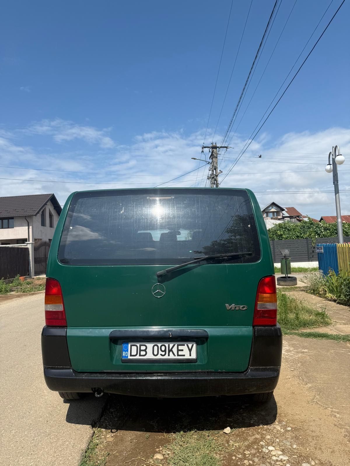 Vând Mercedes Vito