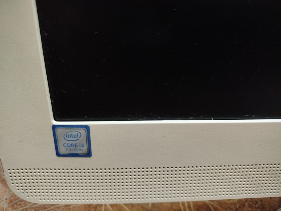 Компьютер - Моноблок i3 7100u, 8 Гб ОЗУ, 240 ssd